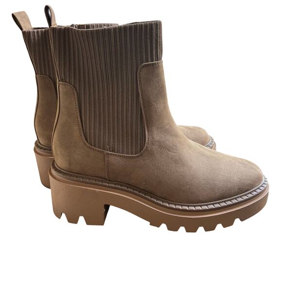 Chunky Heel Women's Kyrie Tan Ankle Sock Boots Size 11 NWOT Block Stacked Heel - Picture 1 of 7